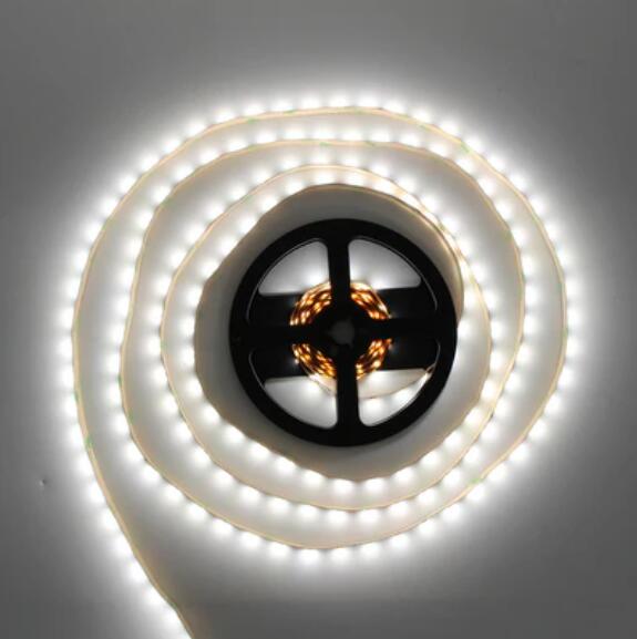 High CRI 90 LED Light strip, 12V SMD3528-300 60 LEDs 300LM Per Meter 5mm LED Tape