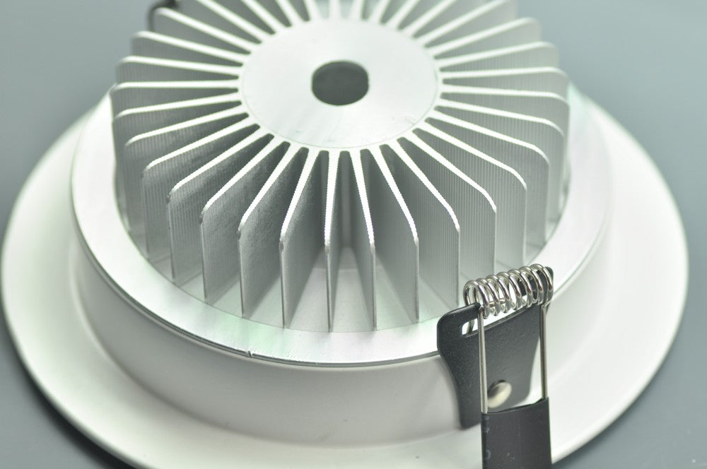 7W DL-HQ-101-7W LED Ceiling light Cut-out 115mm Diameter 5.5" White Recessed  Dimmable/Non-Dimmable LED Downlight
