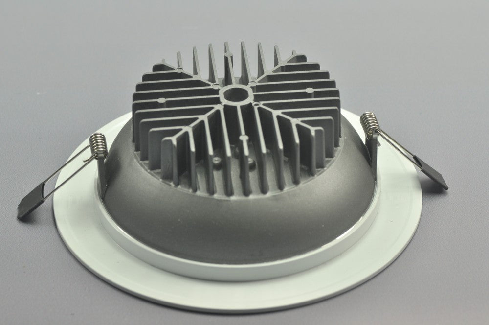 12W DL-HQ-102-12W  LED Spotlight Cut-out 140mm Diameter 6.9" White Recessed LED Dimmable/Non-Dimmable LED Ceiling light