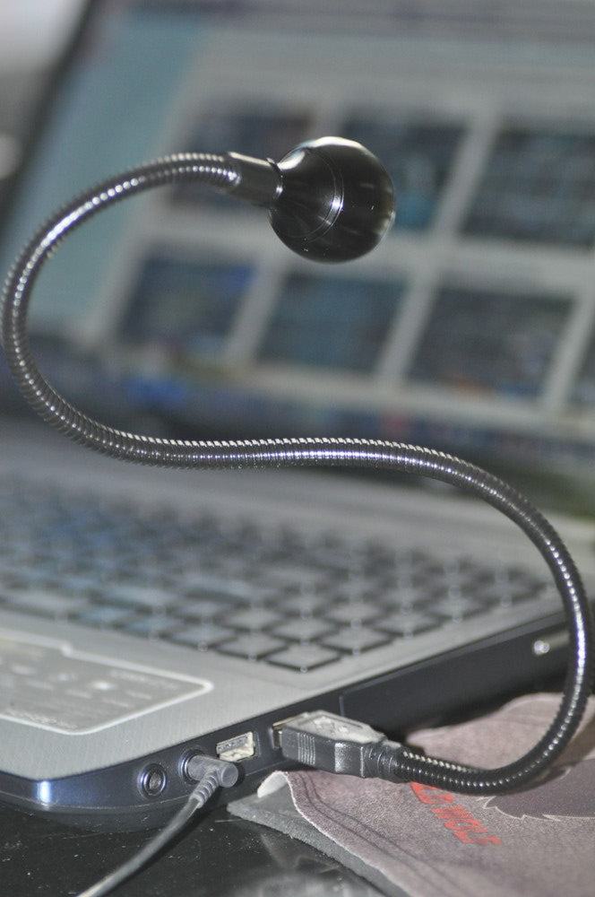 White Flexible USB LED Reading Light Lamp for Computer Laptop Notebook PC Metal Snake