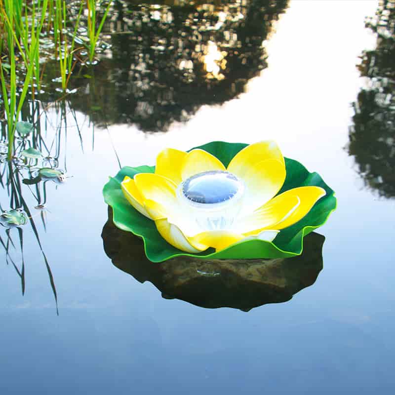 Solar Lotus Light, Outdoor Pond Water Floating Light Waterproof Solar Garden Wishing Lotus Leaf Light